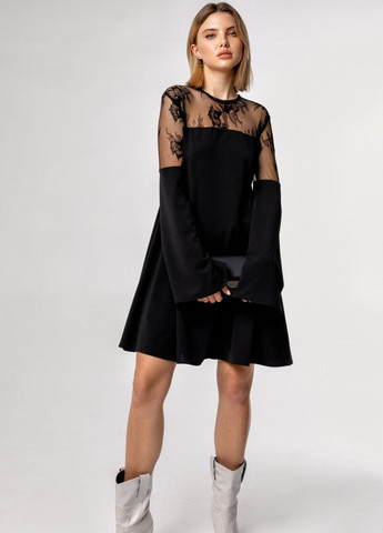 Черное коктейльное свободное платье с ажурной кокеткой Gepur однотонное