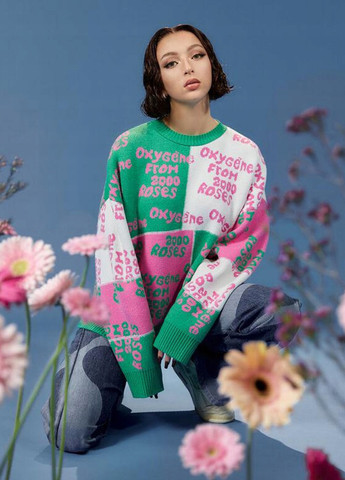 Зеленый демисезонный свитер оверсайз с надписями Jennyfer