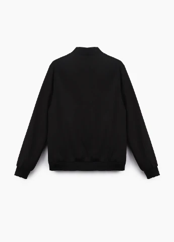 Черная демисезонная ветровка No Brand