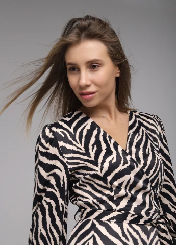 Чорна повсякденний сукня Sateen