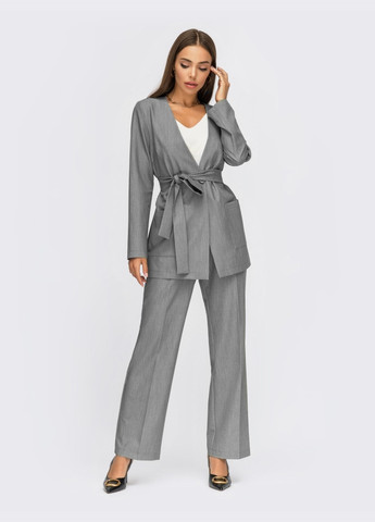 сірий брючний костюм з піджаком на один ґудзик Dressa (257841627)