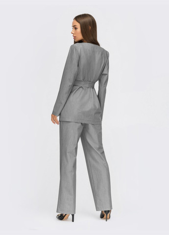серый брючный костюм с пиджаком на одну пуговицу Dressa (257841627)