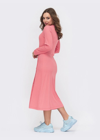 Розовое розовое платье из трикотажа на флисе с разрезом на ноге Dressa