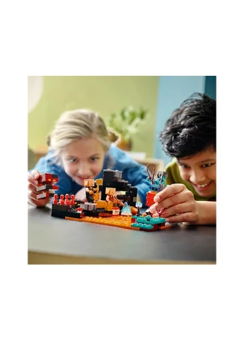 Конструктор Minecraft Бастион подземного мира 21185 Lego (257875087)