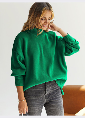 Зеленый зимний свитер зеленого цвета с удлинённой спинкой Dressa