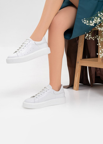 Белые женские кожаные кеды ISSA PLUS OB2-185
