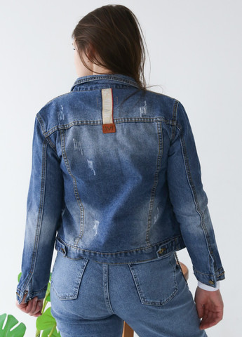 Синяя демисезонная джинсовая куртка женская синяя с потертостями укороченная JEANSclub Прямая