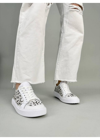 Белые женские кожаные кеды 36 VZUTIK