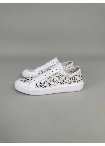 Белые женские кожаные кеды 36 VZUTIK