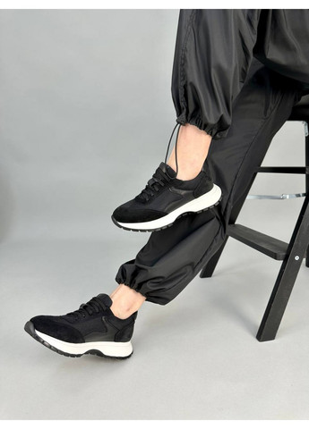 Черные демисезонные женские замшевые кроссовки 37 VZUTIK