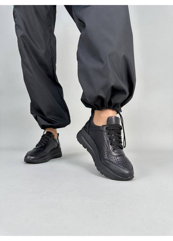 Черные всесезонные женские кожаные кроссовки 37 VZUTIK