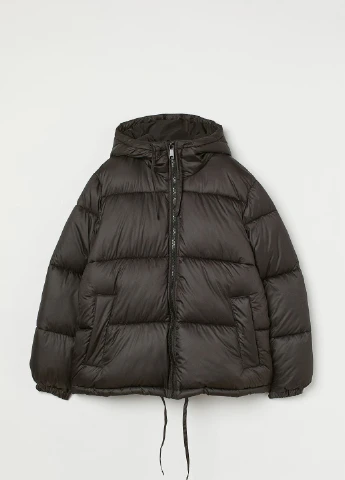 Чорна зимня куртка H&M