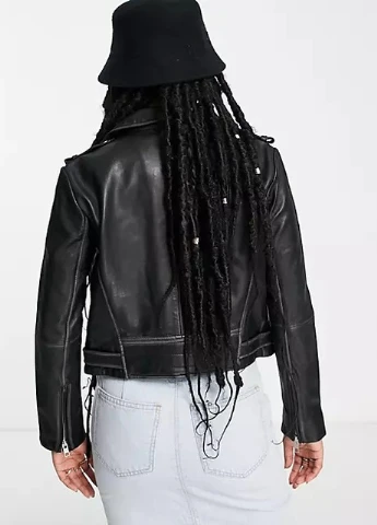 Черная куртка Barneys Newyork