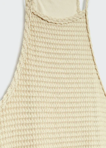 Бежевое платье Stradivarius