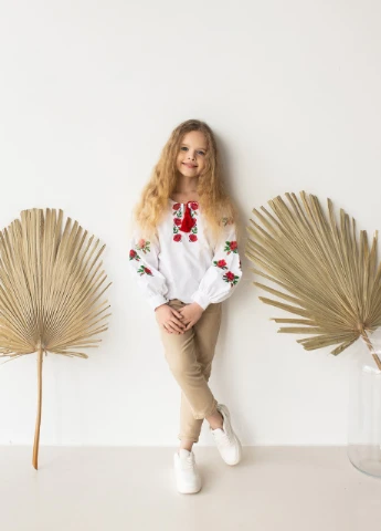 Біла вишиванка для дівчинки "трояндочка" MEREZHKA візерунок українська символіка бязь (258287669)