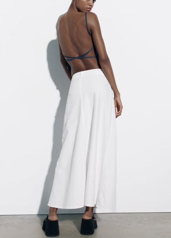 Белая коктейльный однотонная юбка Zara