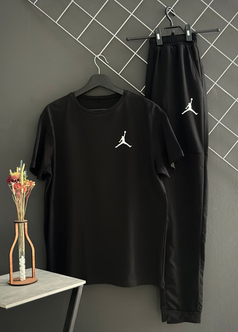 Чорний демісезонний костюм штани чорні jordan (білий лого) + футболка чорна jordan Vakko