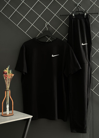 Чорний демісезонний костюм штани чорні nike (білий лого) + футболка чорна nike Vakko