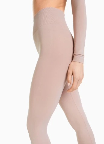 Розовые демисезонные леггинсы Bershka