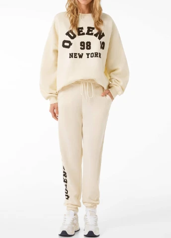 Бежевый свитшот Bershka надпись (258455432)