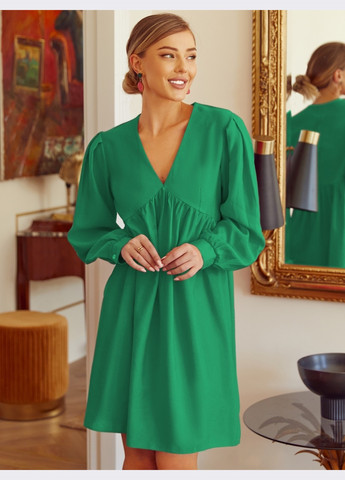 Зеленое льняное платье свободного кроя зеленое Dressa