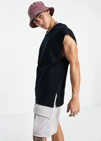 Чорна футболка Bershka
