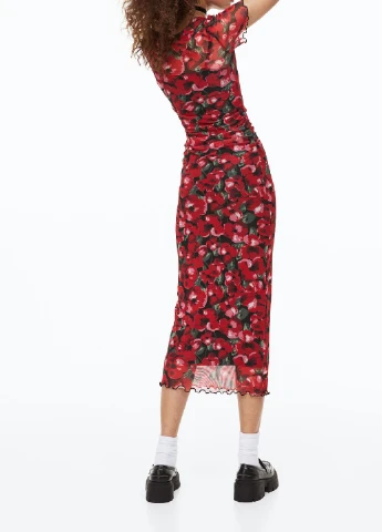Красное кэжуал платье H&M с цветочным принтом