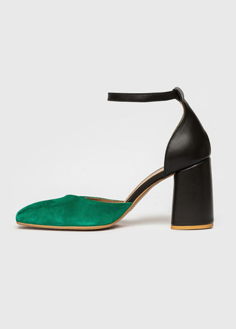 Зеленые женские кожаные босоножки Garne