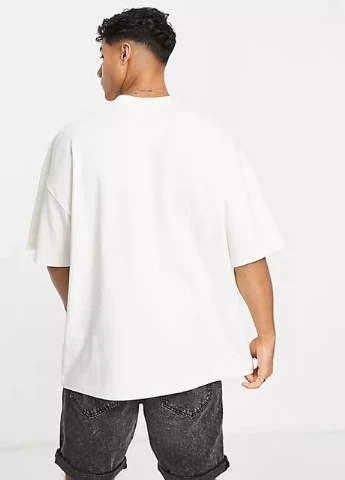 Молочная футболка Topman
