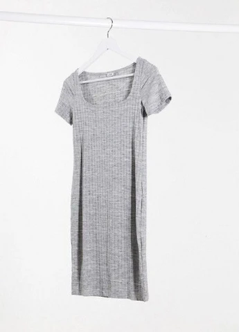 Сіра сукня Asos