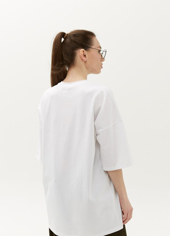 Белая летняя футболка lucas Garne