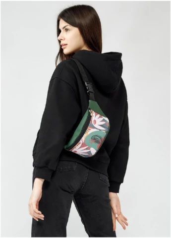 Жіноча сумка бананка 31х12х5 см Sambag (258638266)