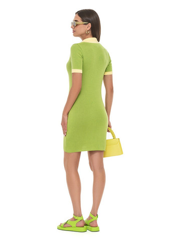 Салатова трикотажне плаття с яскравою окантовкою SVTR