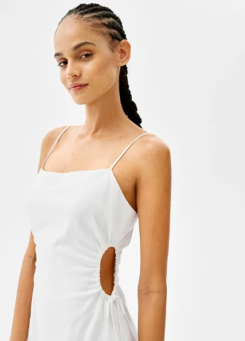 Білий сукня Bershka