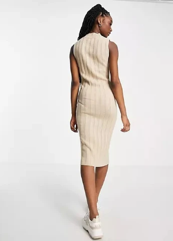 Бежева сукня Asos