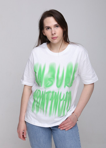 Біла всесезон футболка жіноча біла із зеленим з написом широка з коротким рукавом Whitney Свободная