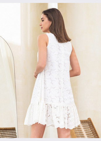 Белое платье-трапеция из прошвы с воланом по низу белое Dressa