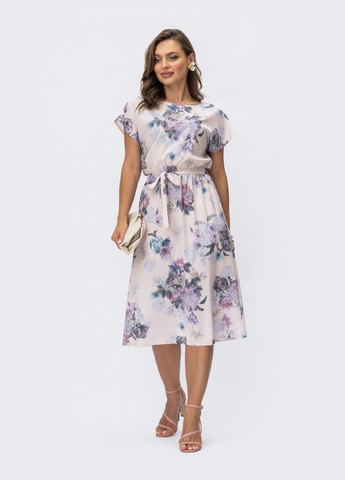 Пудровое платье с цветочным принтом и резинкой в поясе пудровое Dressa