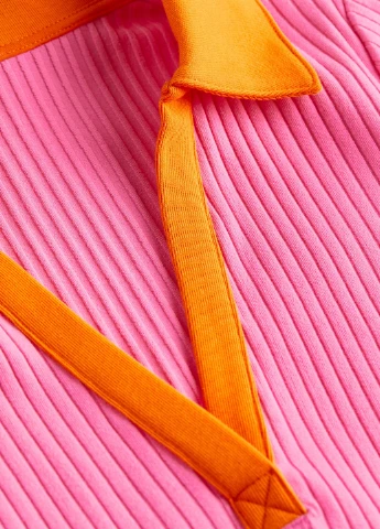 Розовое кэжуал платье H&M однотонное