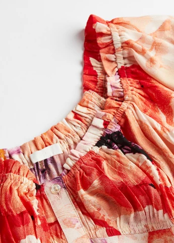 Червона кежуал сукня H&M з квітковим принтом