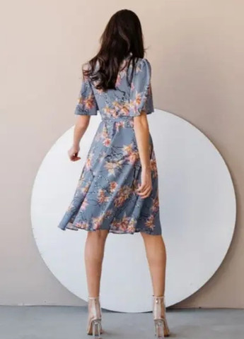 Серое кэжуал платье Anastasimo