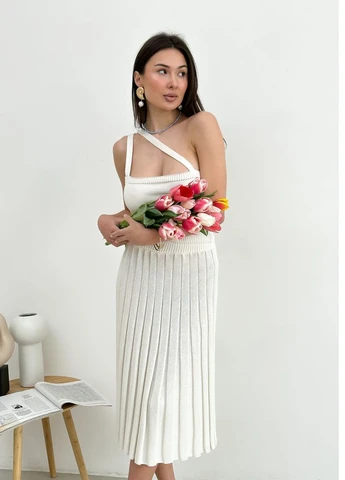 Топ в'язаний жіночий з косими лямками Молочний "Joy" M Art Knit 29077 (258965228)