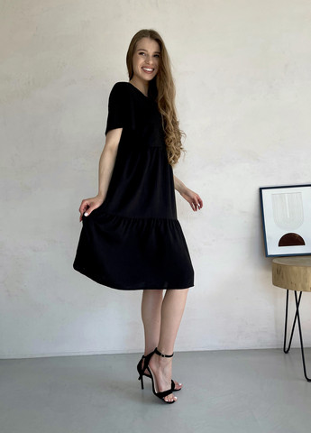 Чорна повсякденний жіноча сукня до коліна однотонна з коротким рукавом з льону чорна 700000161 кльош, дзвін, з спідницею-сонце, оверсайз Merlini однотонна