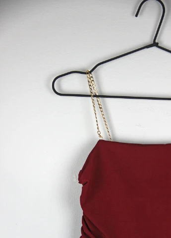 Бордовое платье Missguided