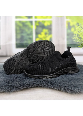 Чорні осінні кросівки жіночі текстильні з перфорацією Gipanis