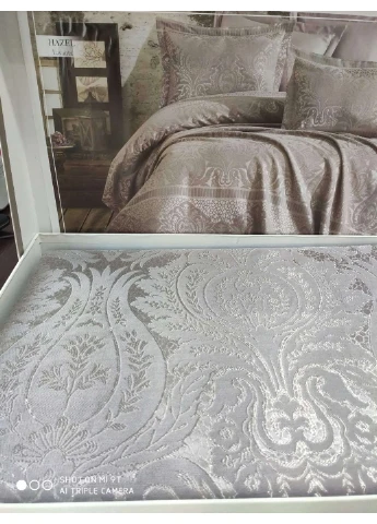 Покрывало жаккардовое Hazel Lavanda + 2 наволочки 50х70 с ушками 250х260 см Dantela Vita (259247489)
