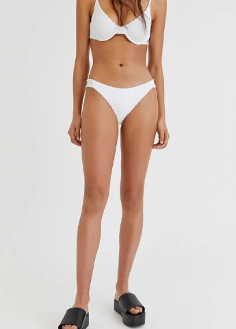 Белый купальник Pull & Bear
