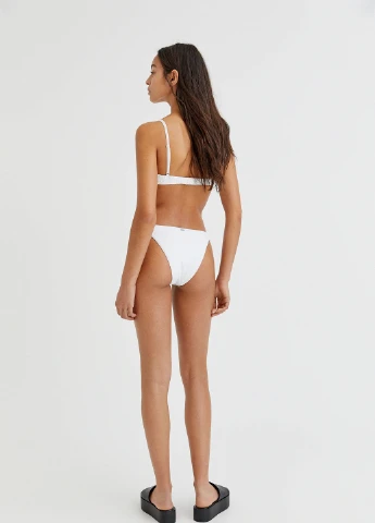 Белый купальник Pull & Bear