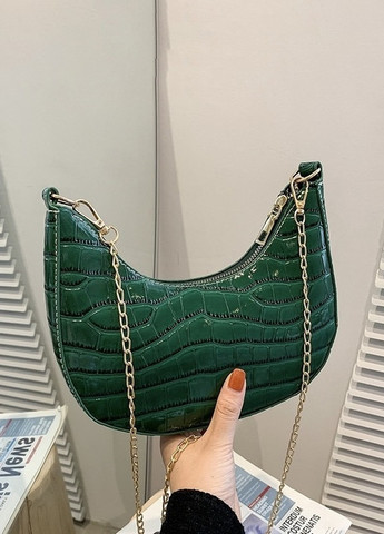 Женская маленькая сумочка рептилия багет крокодиловая кожа с золотой цепочкой зеленая No Brand (259474661)