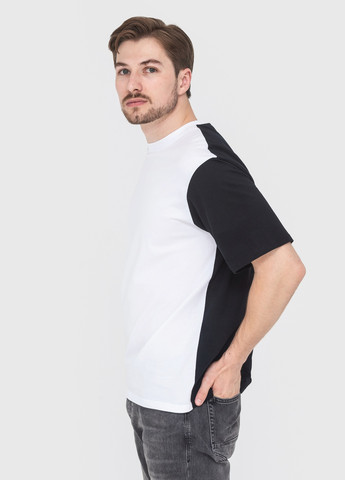 Черно-белая футболка мужская с коротким рукавом Роза